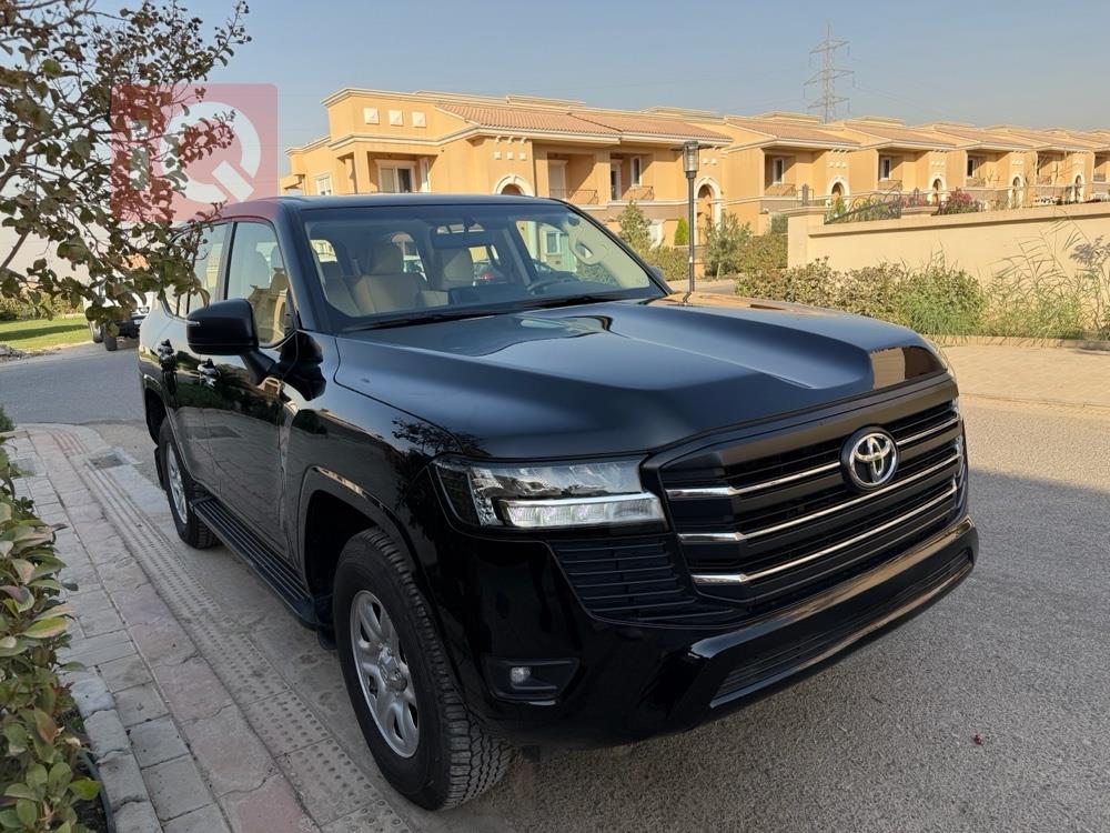 تۆیۆتا لاند کروزەر